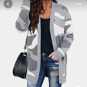 NWT! Zesica Camo Sweater Cardigan M